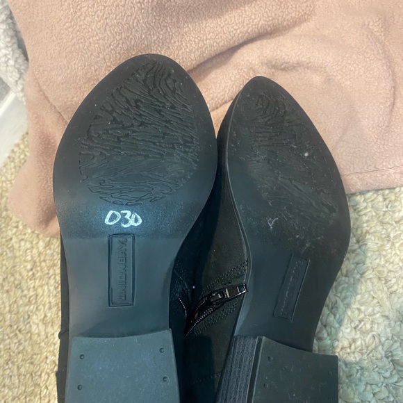 Black booties - Picture 3 of 4